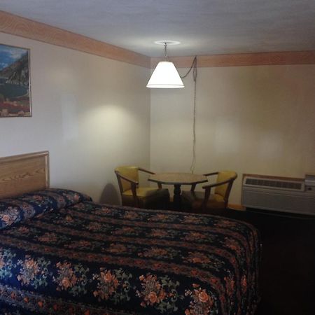 Knotty Pine Motel Salisbury Zewnętrze zdjęcie